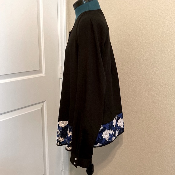 Calvin Klein long sleeve blouse with lace - Picture 3 of 5